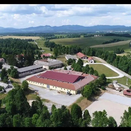 Prestranek Castle Estate Appartamento Postumia